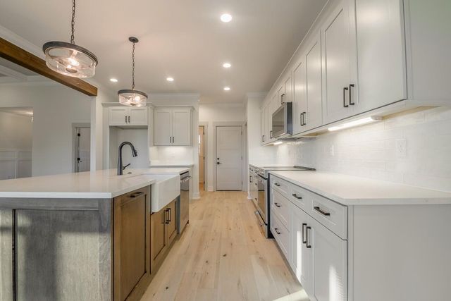 55 Mason Lane, Rossville, GA 30741