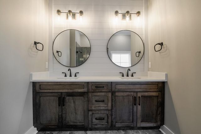 55 Mason Lane, Rossville, GA 30741