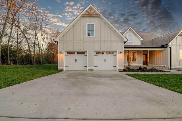 55 Mason Lane, Rossville, GA 30741