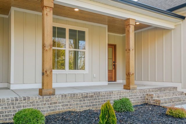 55 Mason Lane, Rossville, GA 30741