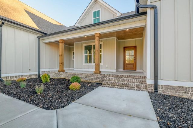 55 Mason Lane, Rossville, GA 30741