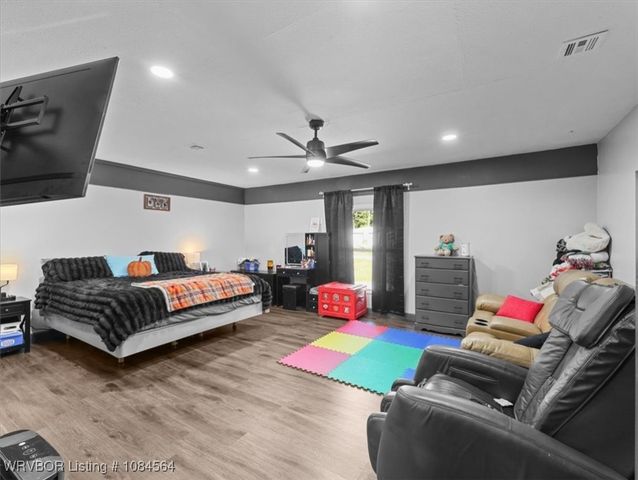 33339 Pleasant Valley Road, Poteau, OK 74953