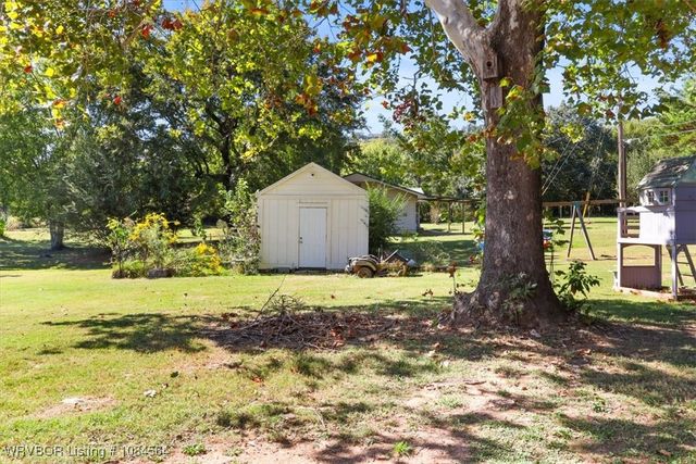 33339 Pleasant Valley Road, Poteau, OK 74953
