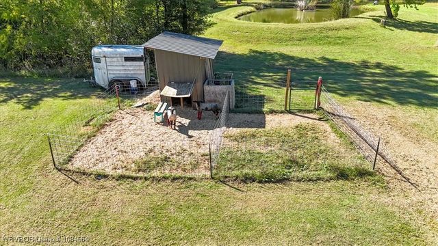 33339 Pleasant Valley Road, Poteau, OK 74953