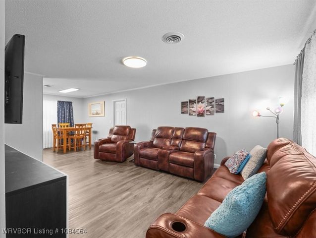 33339 Pleasant Valley Road, Poteau, OK 74953