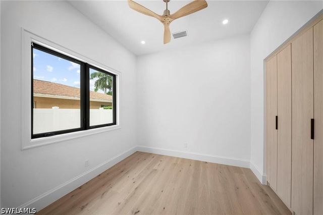 708 100th AVE N, Naples, FL 34108