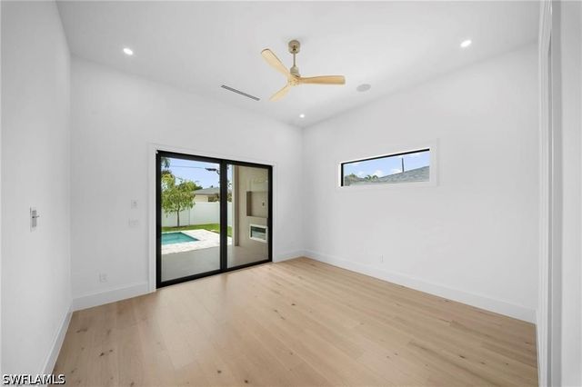 708 100th AVE N, Naples, FL 34108
