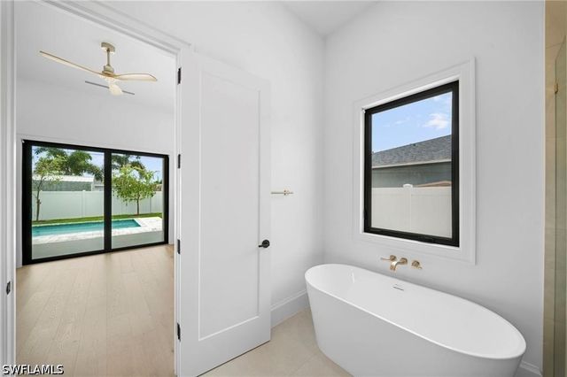 708 100th AVE N, Naples, FL 34108