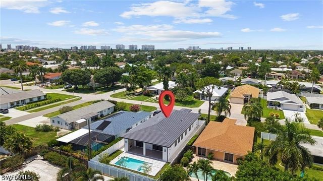 708 100th AVE N, Naples, FL 34108