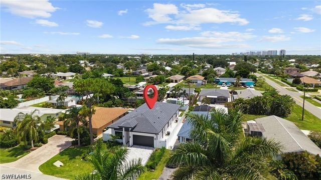 708 100th AVE N, Naples, FL 34108