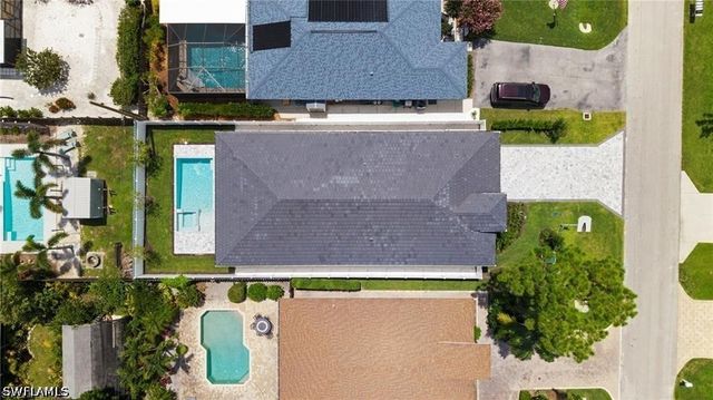 708 100th AVE N, Naples, FL 34108