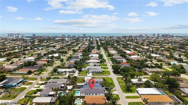 708 100th AVE N, Naples, FL 34108