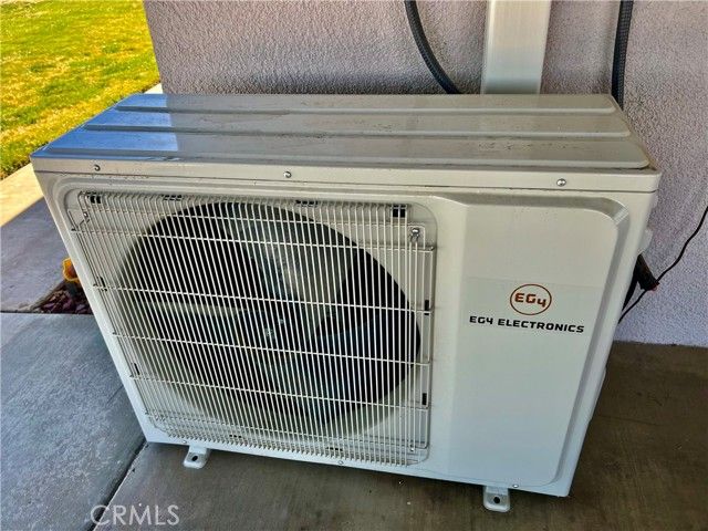 7150 Redwood Avenue, Hesperia, CA 92345