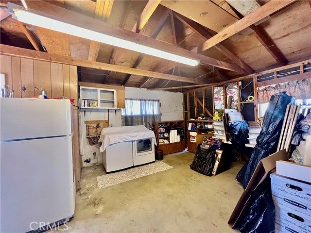 7150 Redwood Avenue, Hesperia, CA 92345