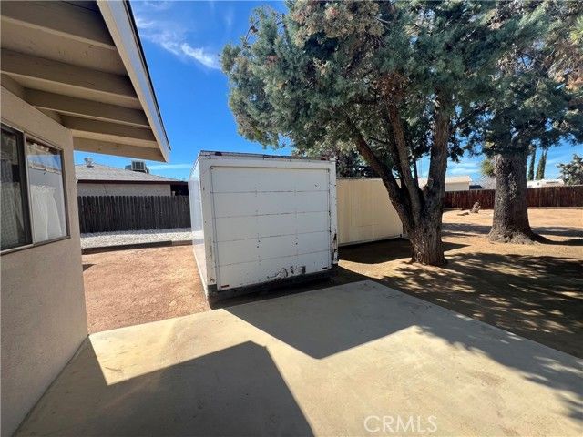 7150 Redwood Avenue, Hesperia, CA 92345