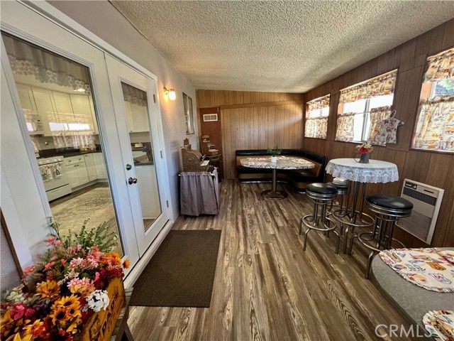 7150 Redwood Avenue, Hesperia, CA 92345