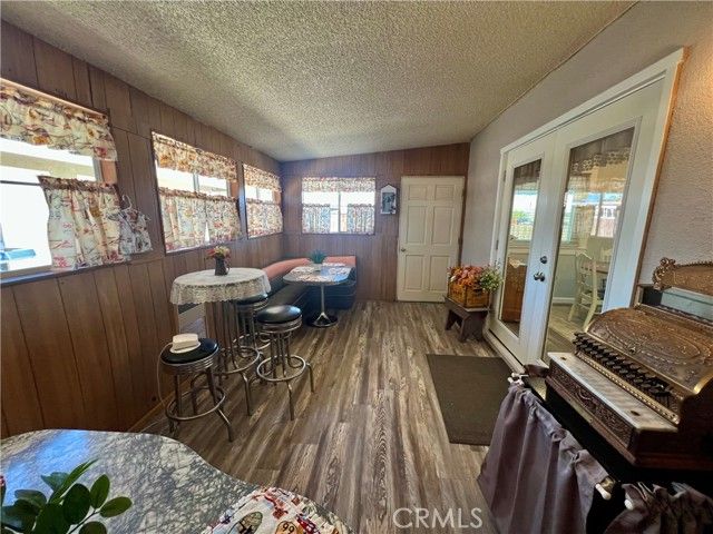 7150 Redwood Avenue, Hesperia, CA 92345