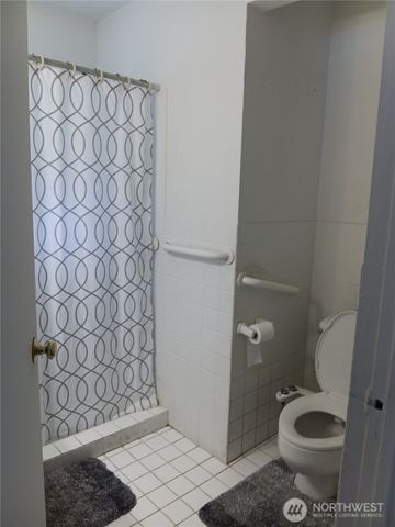 522 NE 127th Street, Seattle, WA 98125