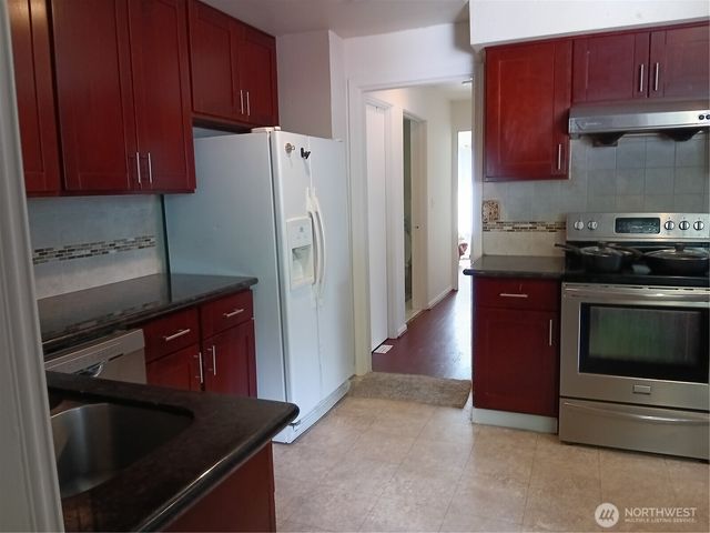 522 NE 127th Street, Seattle, WA 98125