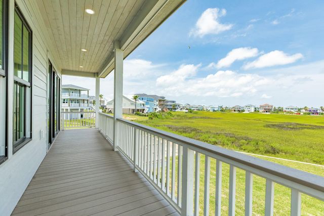 714 Vista Bella, Galveston, TX 77554
