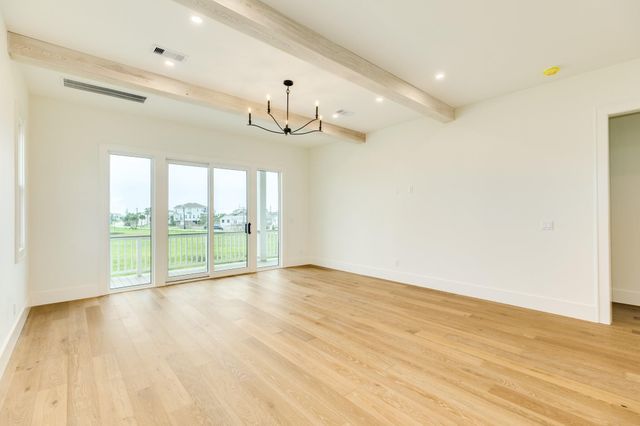 714 Vista Bella, Galveston, TX 77554