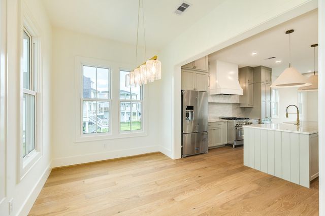 714 Vista Bella, Galveston, TX 77554