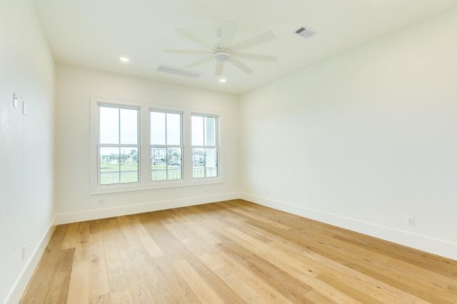 714 Vista Bella, Galveston, TX 77554