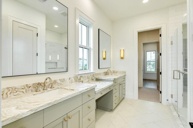 714 Vista Bella, Galveston, TX 77554