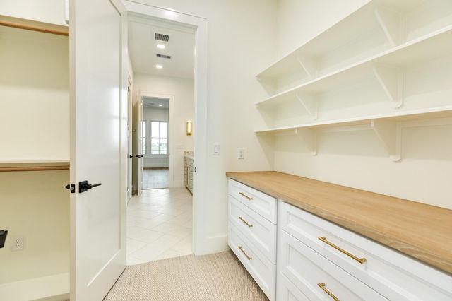 714 Vista Bella, Galveston, TX 77554