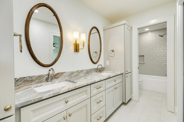 714 Vista Bella, Galveston, TX 77554