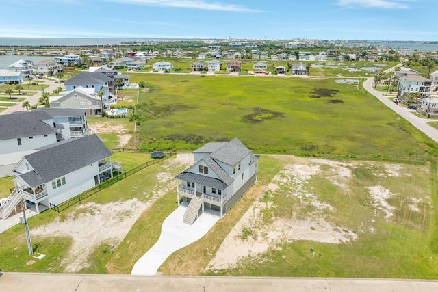 714 Vista Bella, Galveston, TX 77554