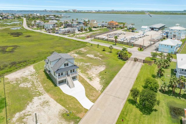 714 Vista Bella, Galveston, TX 77554