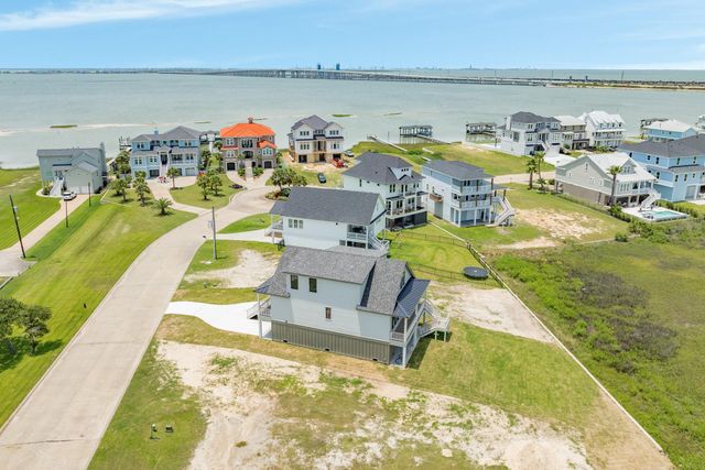 714 Vista Bella, Galveston, TX 77554