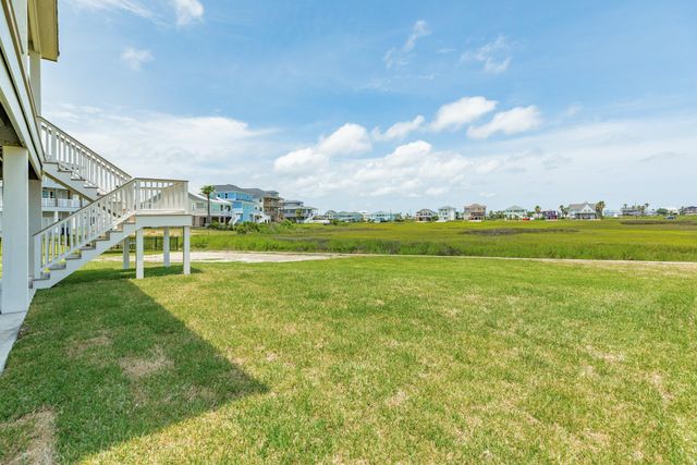 714 Vista Bella, Galveston, TX 77554