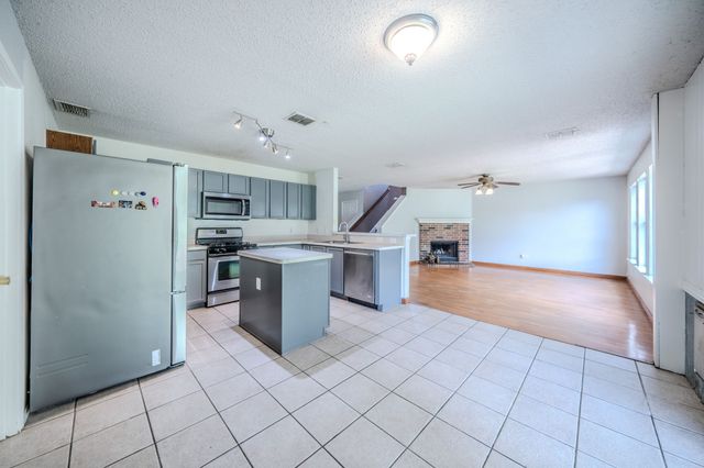 1558 Laurel Hall Lane, Little Elm, TX 75068