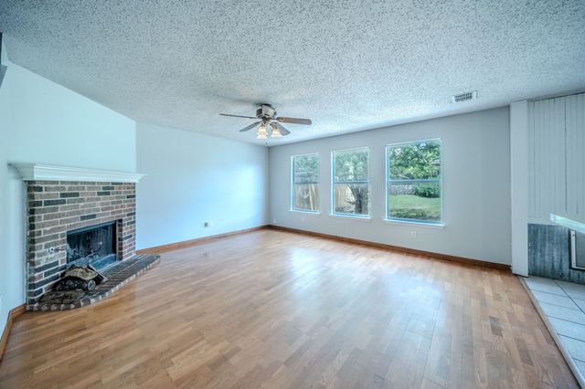 1558 Laurel Hall Lane, Little Elm, TX 75068
