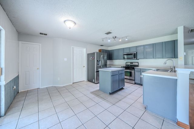 1558 Laurel Hall Lane, Little Elm, TX 75068