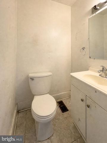 3110 W COURT AVE, Claymont, DE 19703