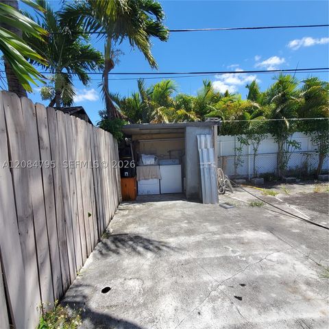 55 SW 60th Ct, Miami, FL 33144