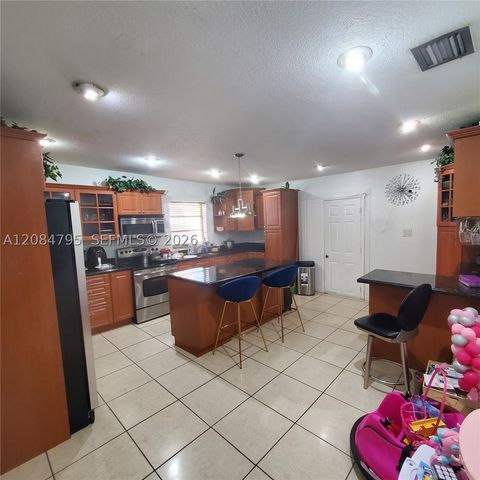 55 SW 60th Ct, Miami, FL 33144
