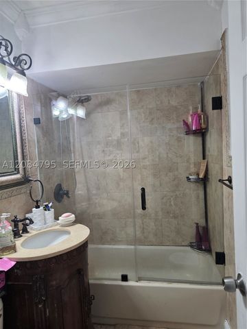 55 SW 60th Ct, Miami, FL 33144
