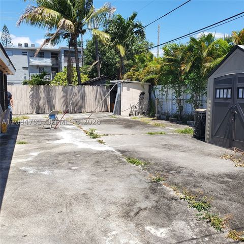 55 SW 60th Ct, Miami, FL 33144