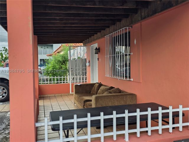55 SW 60th Ct, Miami, FL 33144