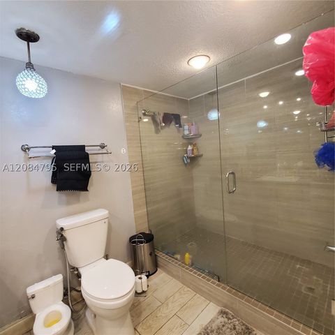 55 SW 60th Ct, Miami, FL 33144
