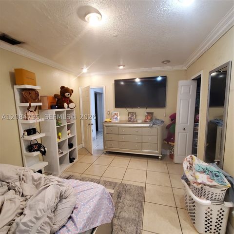 55 SW 60th Ct, Miami, FL 33144