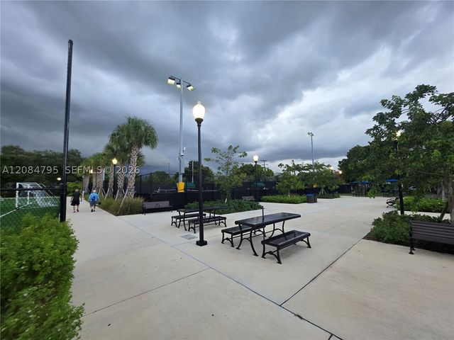 55 SW 60th Ct, Miami, FL 33144