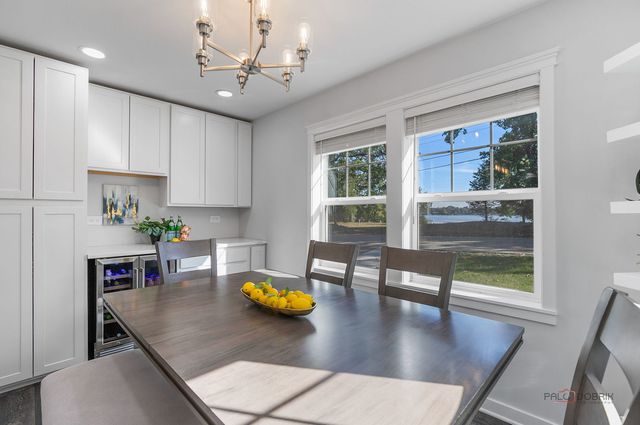 68 E Lakeview Avenue, Round Lake Beach, IL 60073