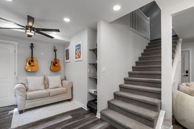 68 E Lakeview Avenue, Round Lake Beach, IL 60073