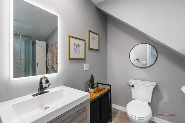 68 E Lakeview Avenue, Round Lake Beach, IL 60073