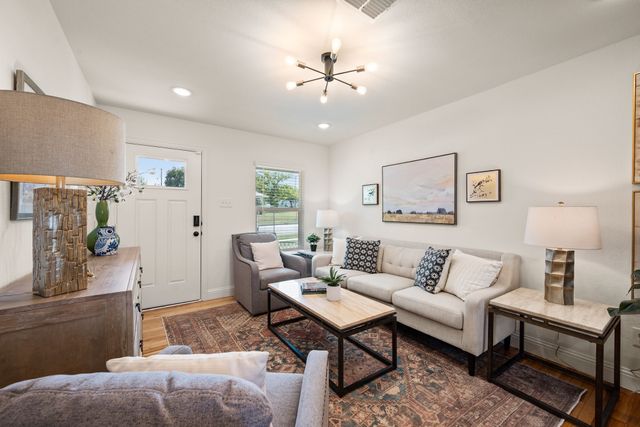 4092 Merida Avenue, Fort Worth, TX 76110